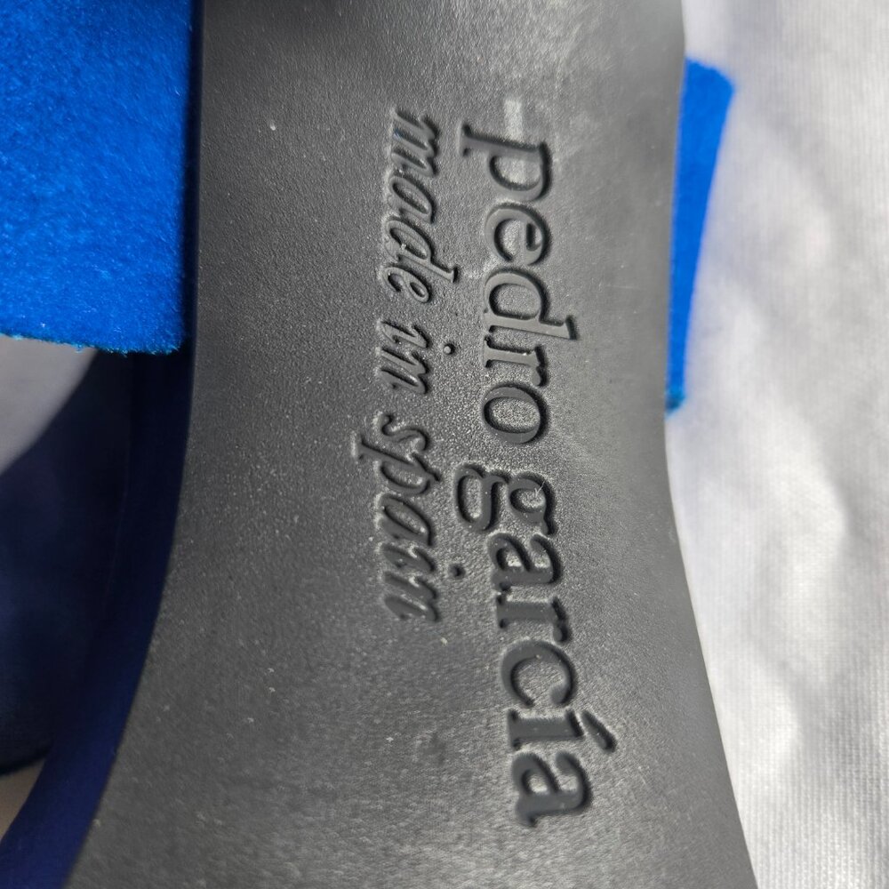 PEDRO GARCIA ROYAL BLUE SUEDE PEEP - TOE SANDALS (SIZE - 40) - Picture 4 of 15